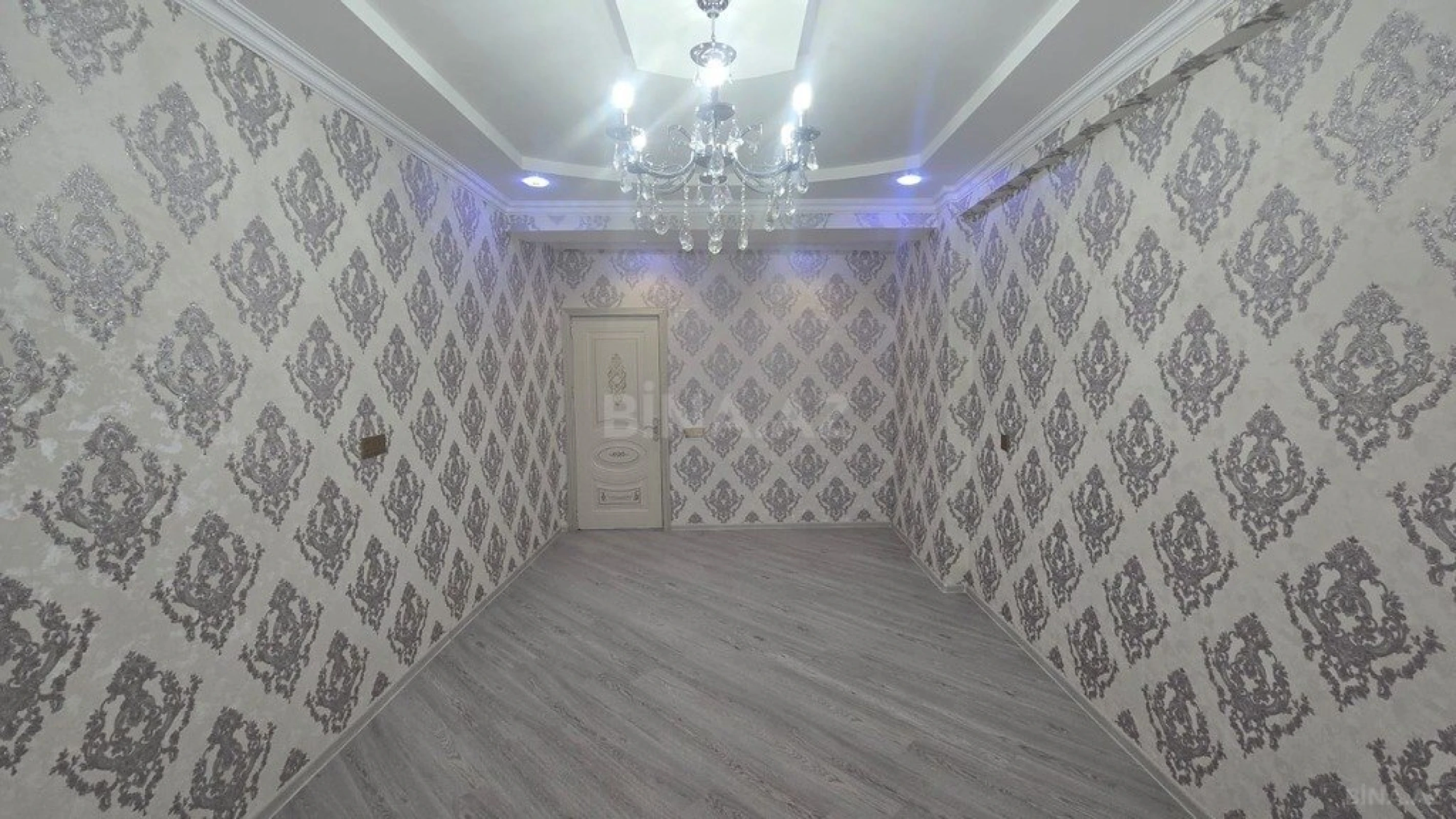 Satılır 2 otaqlı mənzil 61 m²