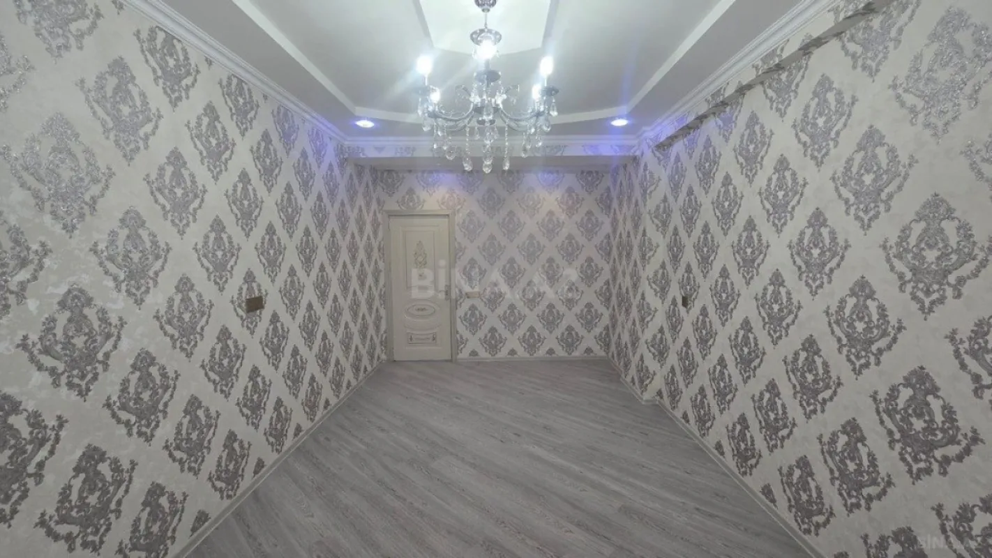 Satılır 2 otaqlı mənzil 61 m²