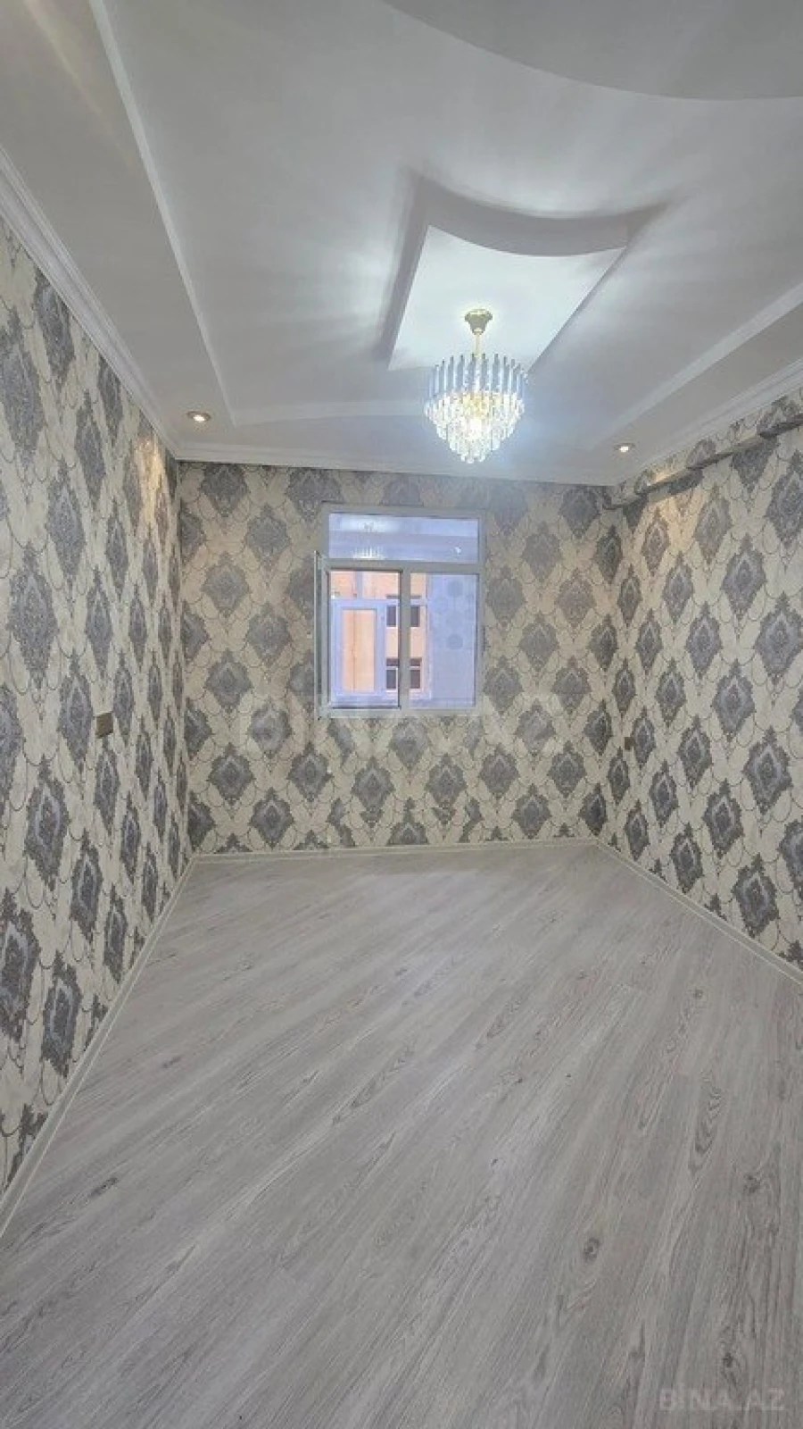 Satılır 2 otaqlı mənzil 61 m²