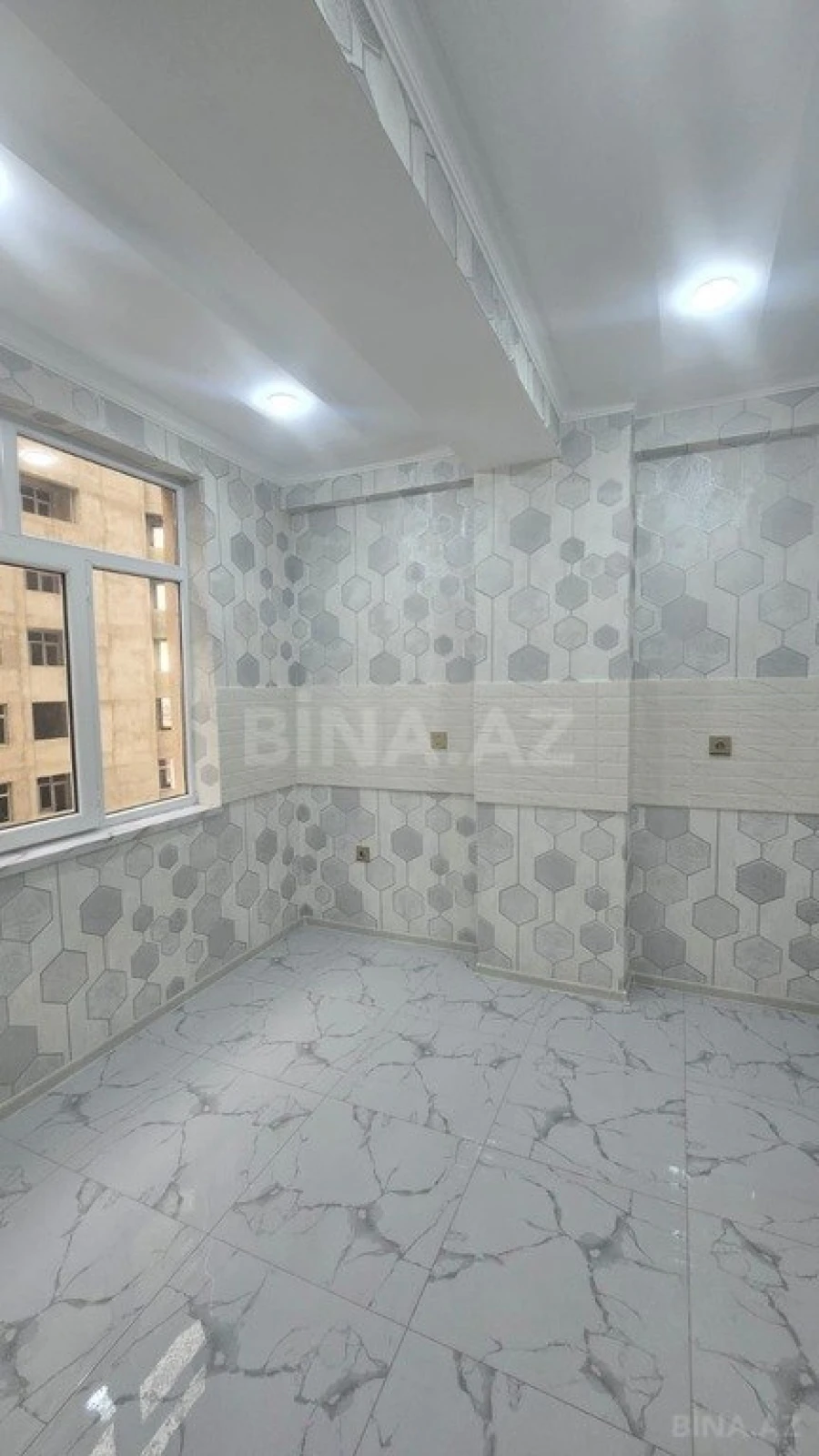 Satılır 2 otaqlı mənzil 61 m²
