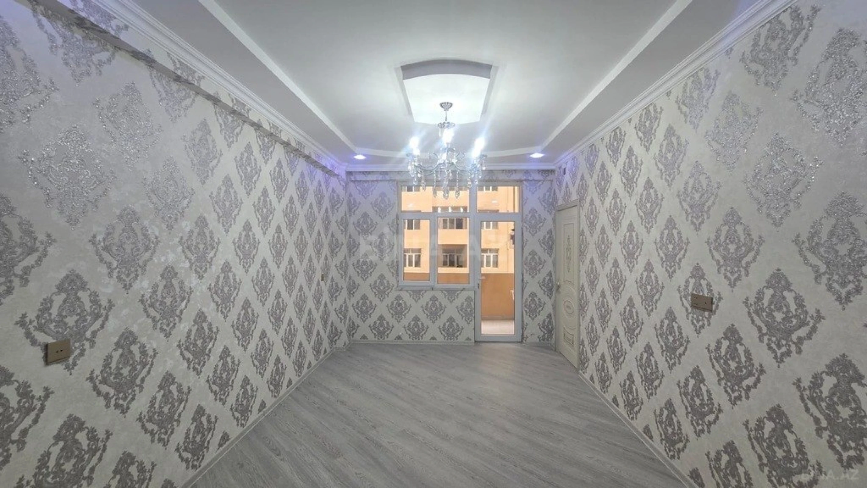 Satılır 2 otaqlı mənzil 61 m²