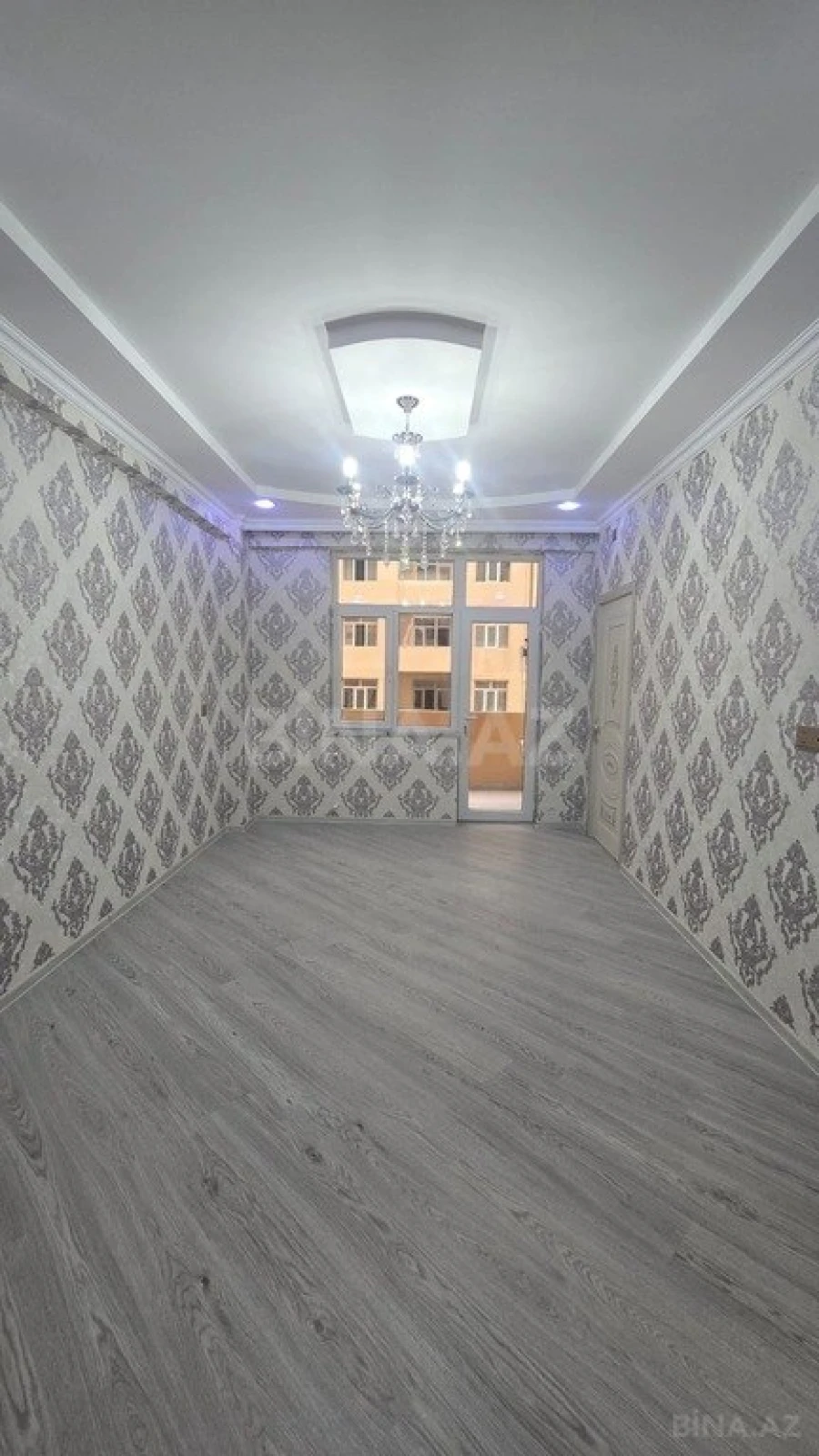 Satılır 2 otaqlı mənzil 61 m²