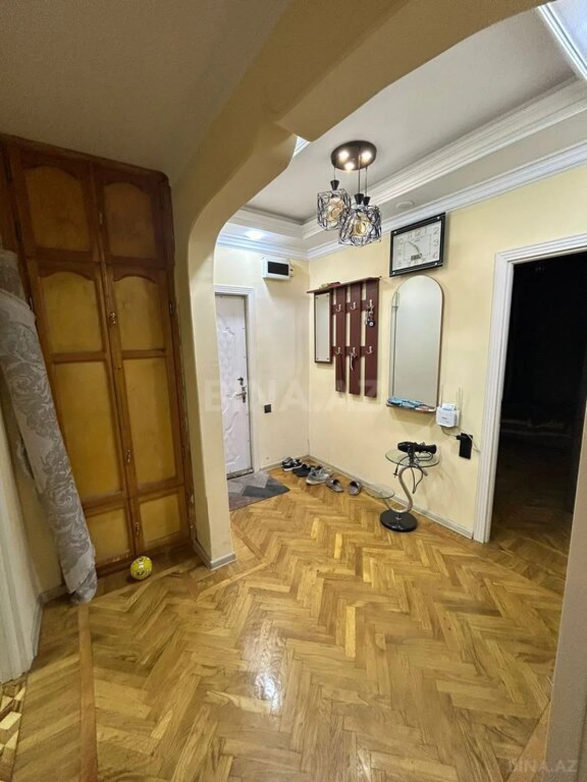 Kirayə verilir obyekt 362 m²