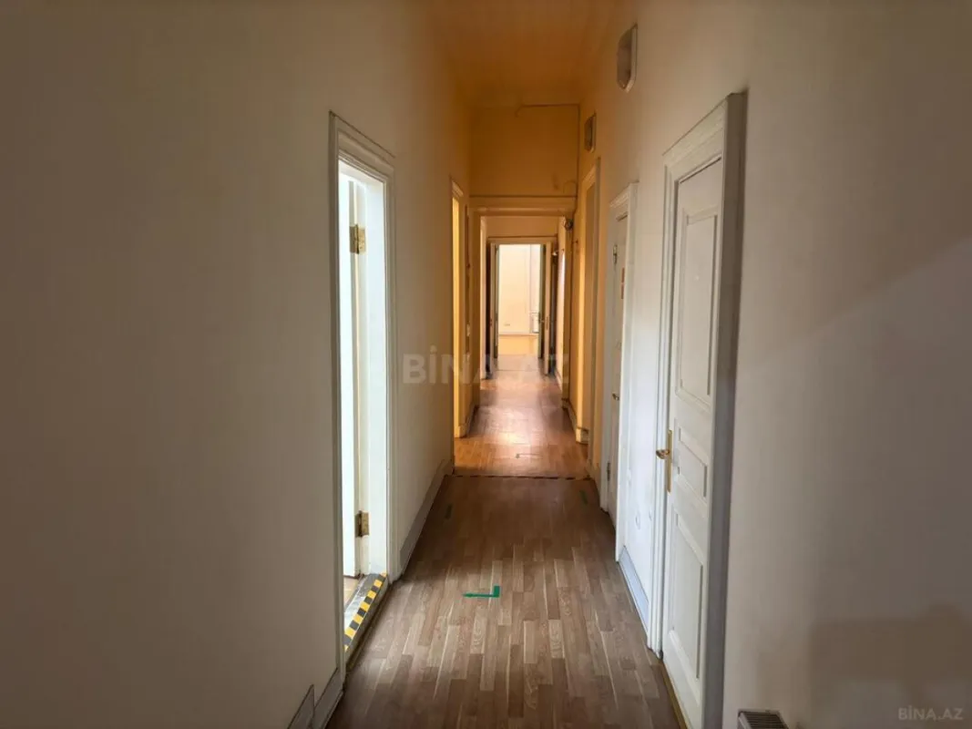 Kirayə verilir obyekt 362 m²