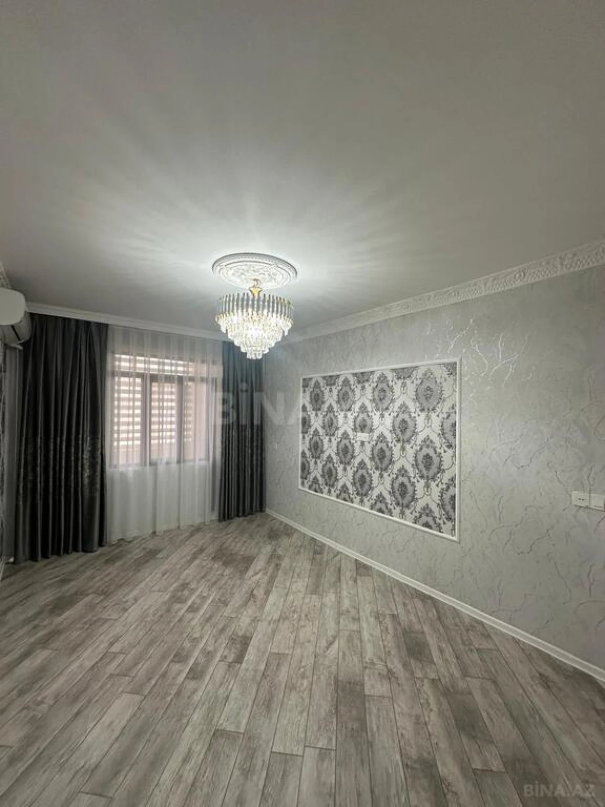 Satılır 2 otaqlı mənzil 55 m²