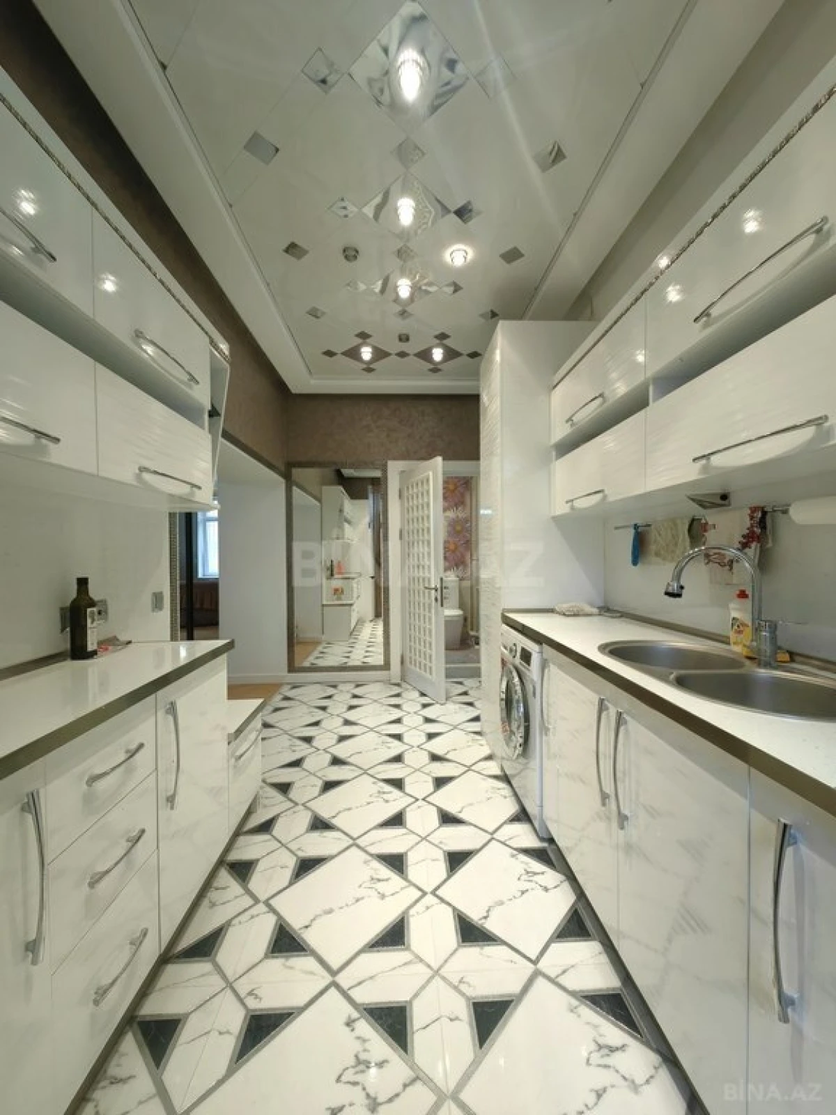 Satılır 2 otaqlı mənzil 54 m²