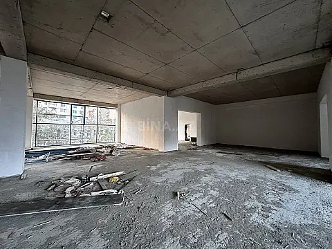 Satılır 2 otaqlı ofis 78 m²