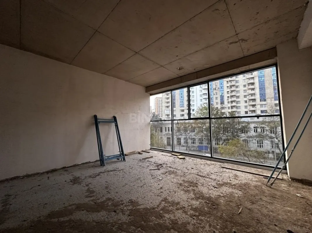 Satılır 2 otaqlı ofis 78 m²