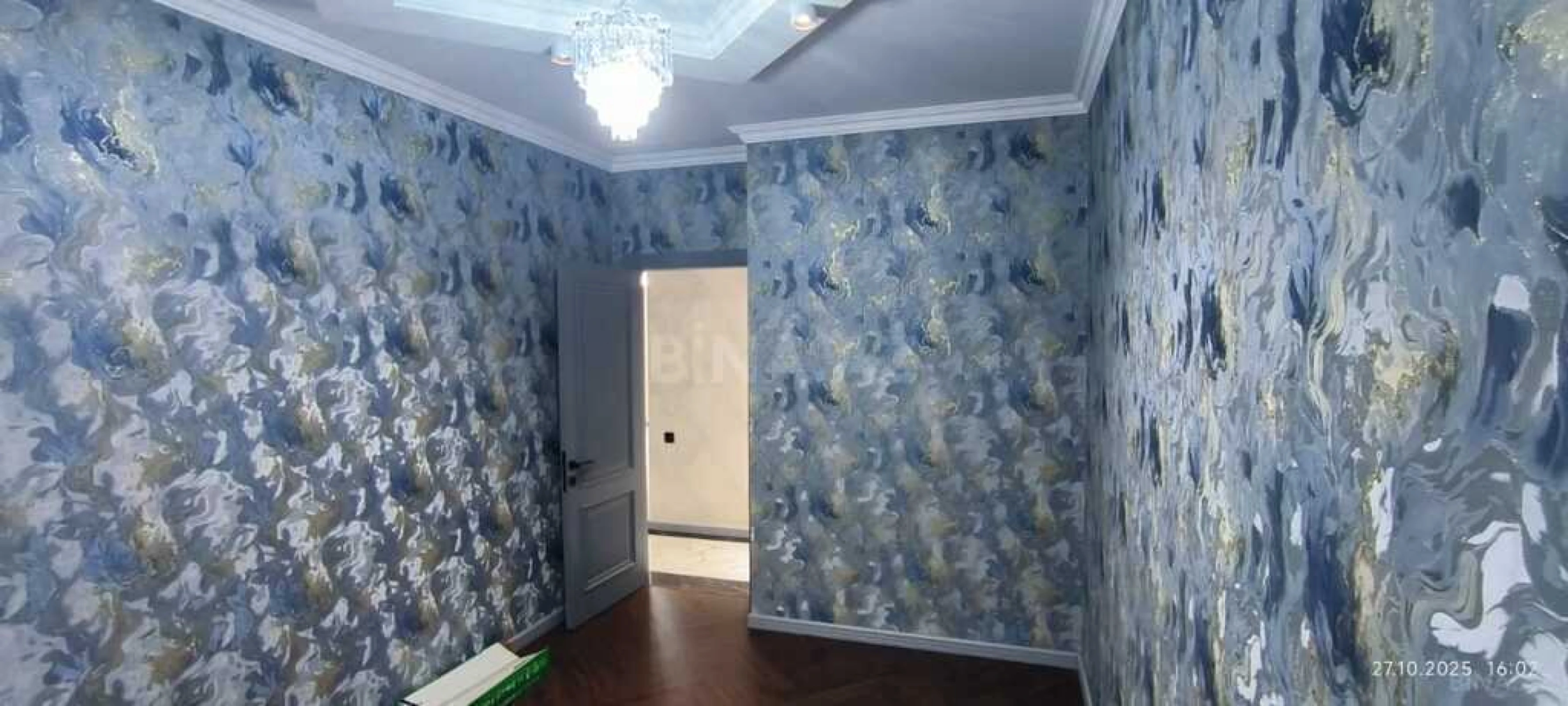 Satılır 4 otaqlı mənzil 165 m²