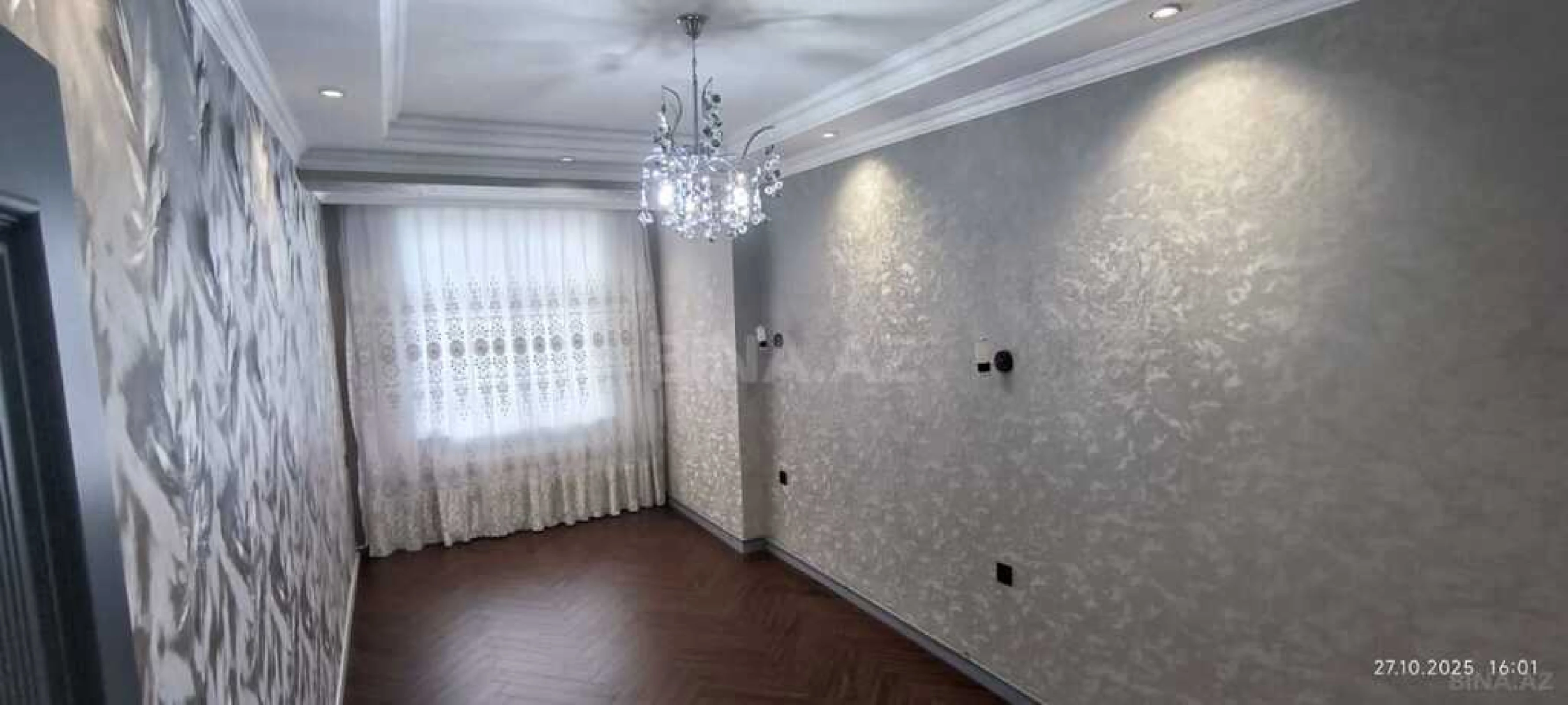 Satılır 4 otaqlı mənzil 165 m²