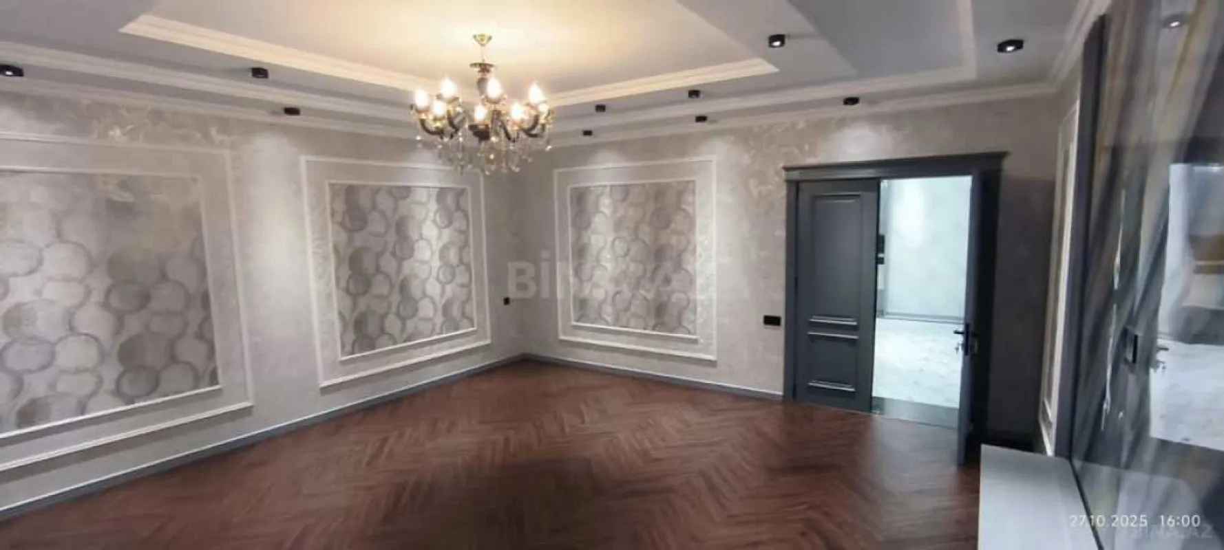 Satılır 4 otaqlı mənzil 165 m²