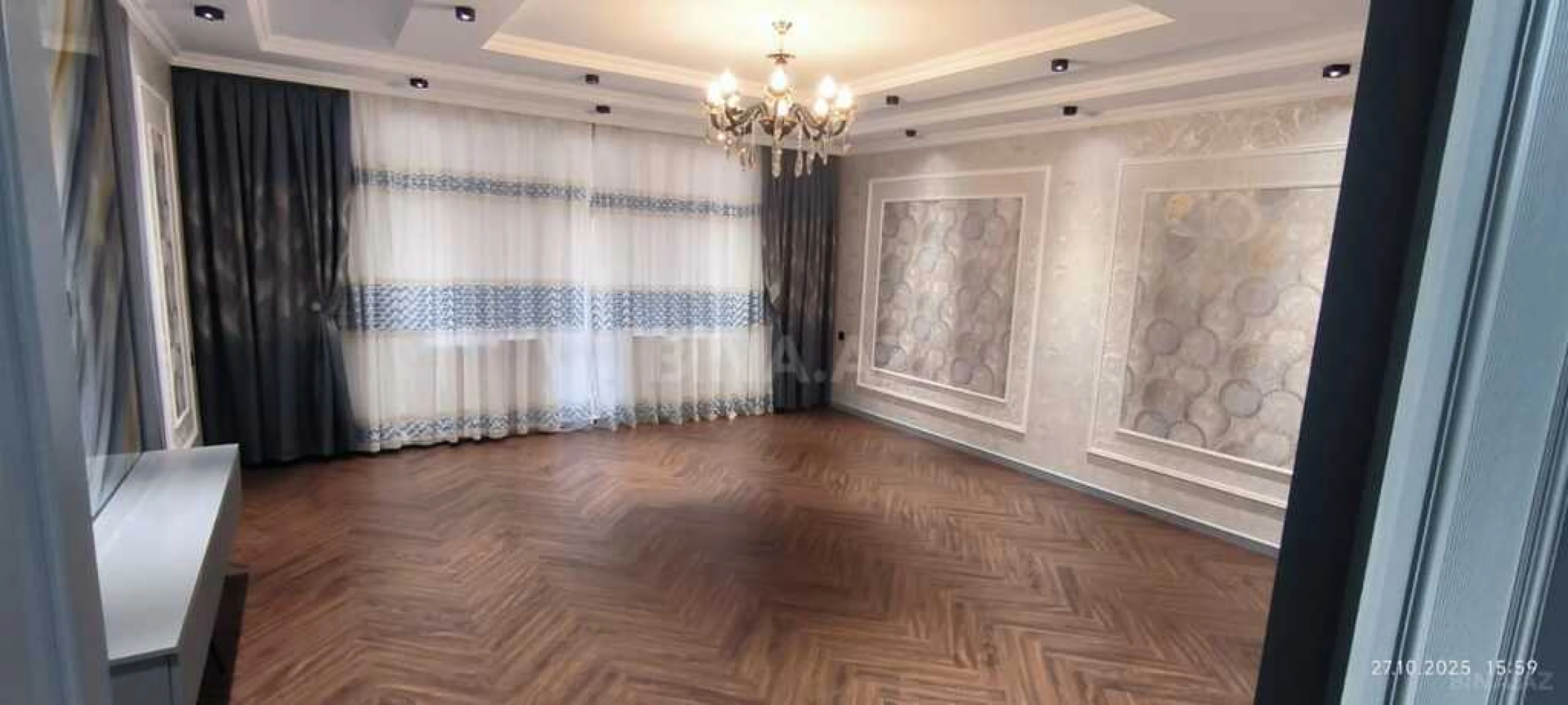 Satılır 4 otaqlı mənzil 165 m²