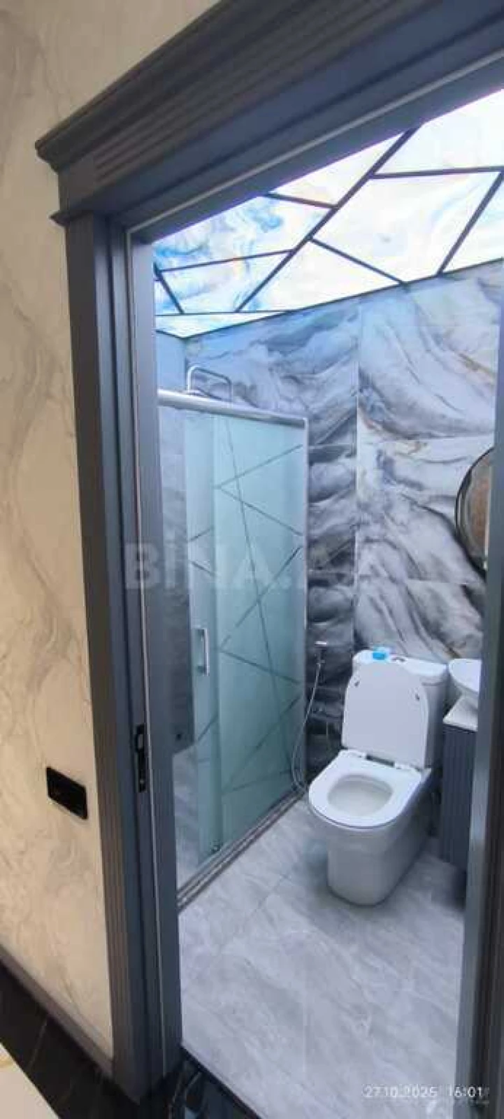 Satılır 4 otaqlı mənzil 165 m²