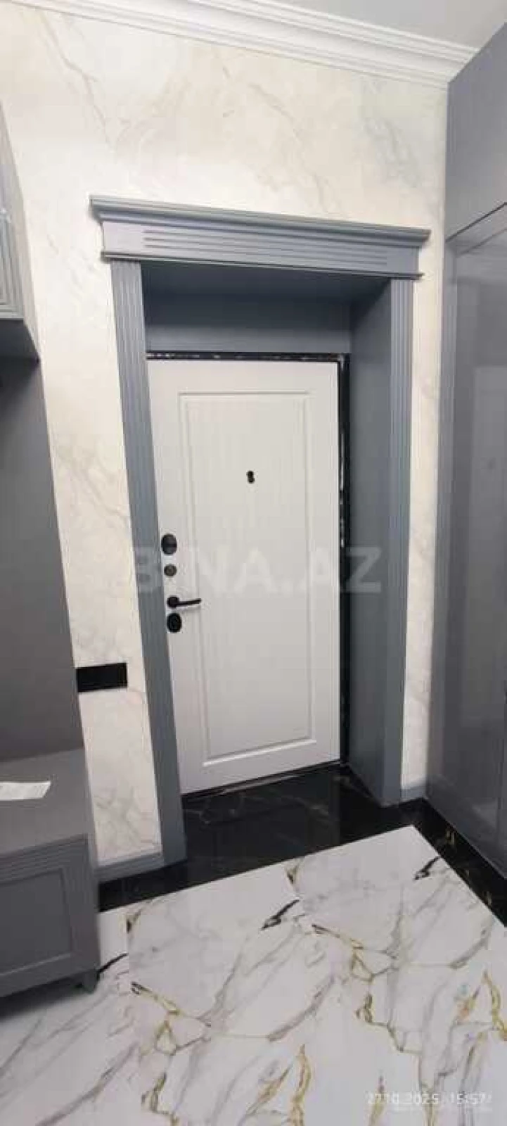 Satılır 4 otaqlı mənzil 165 m²