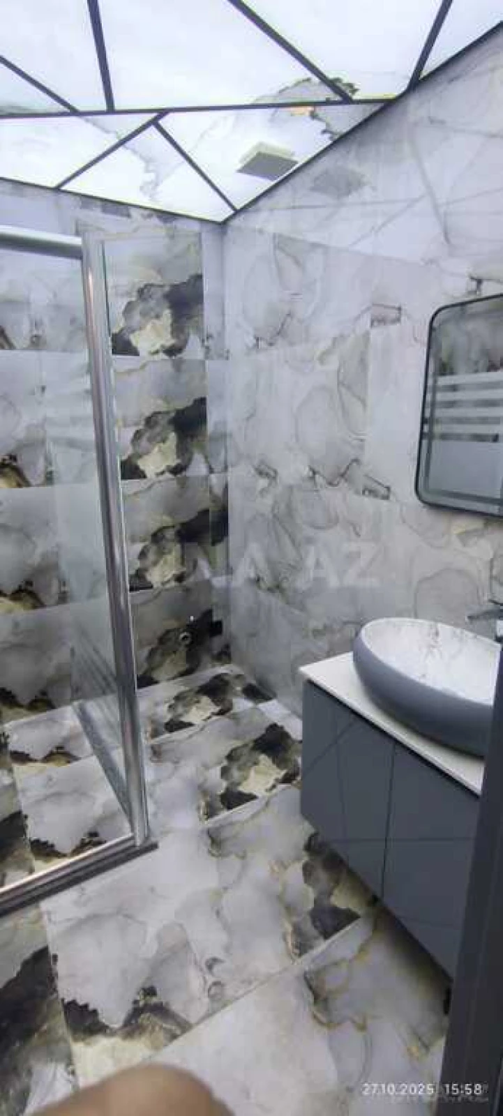 Satılır 4 otaqlı mənzil 165 m²