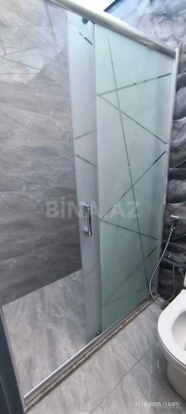 Satılır 4 otaqlı mənzil 165 m²