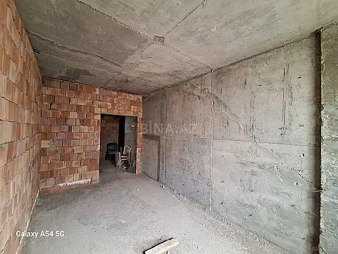 Satılır 3 otaqlı mənzil 102 m²