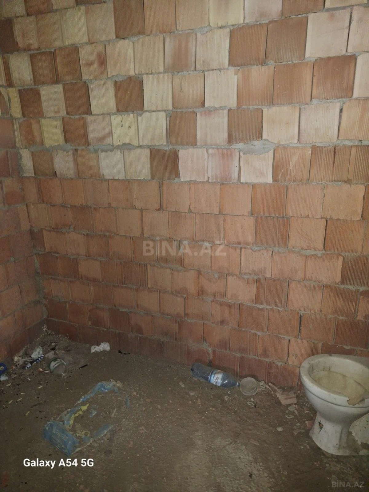 Satılır 3 otaqlı mənzil 102 m²