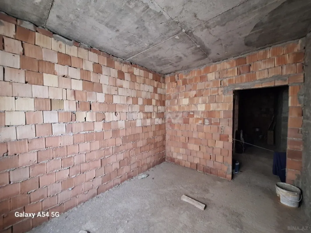 Satılır 3 otaqlı mənzil 102 m²