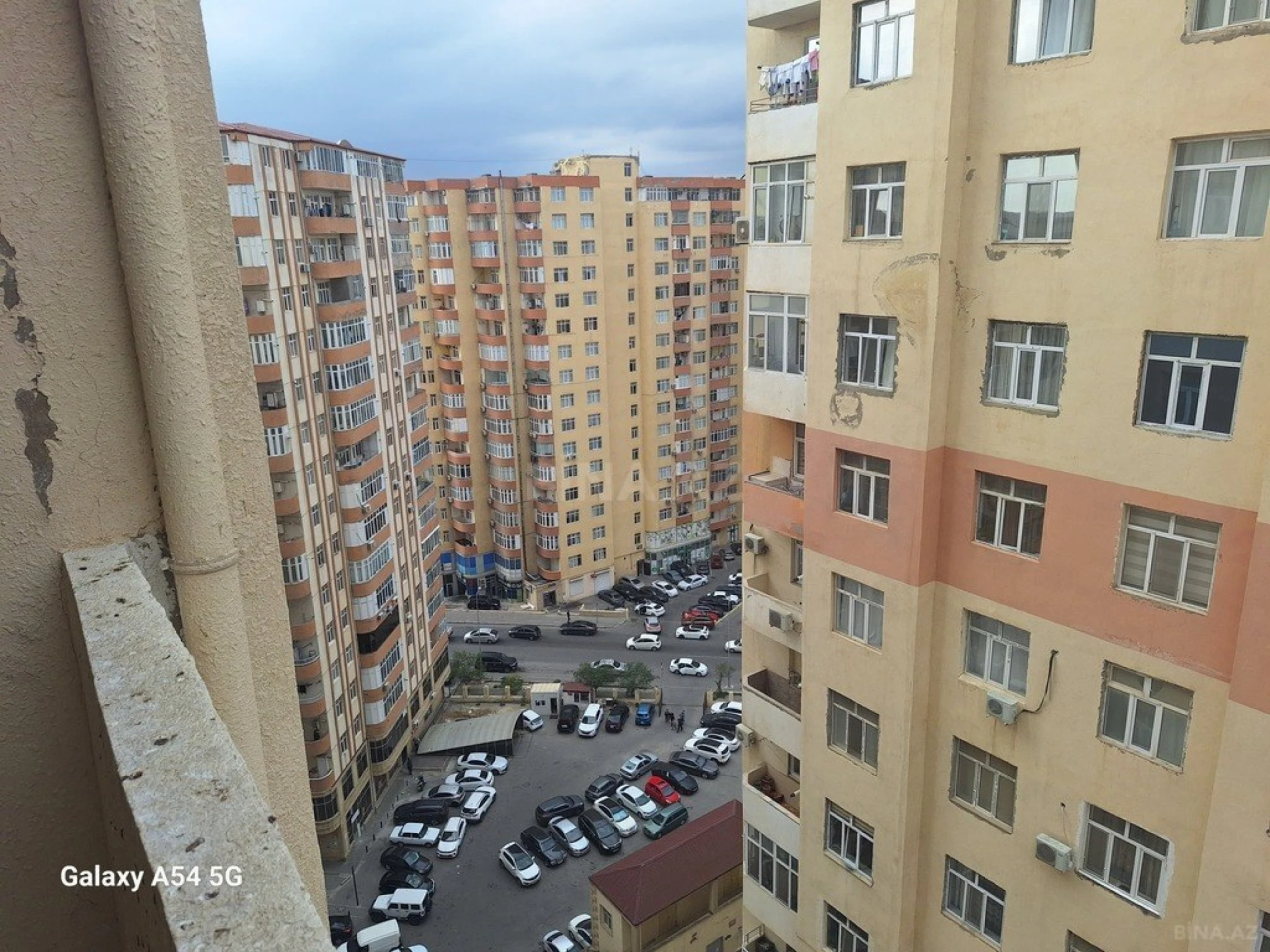 Satılır 3 otaqlı mənzil 96 m²