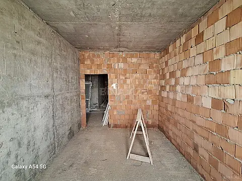 Satılır 3 otaqlı mənzil 96 m²