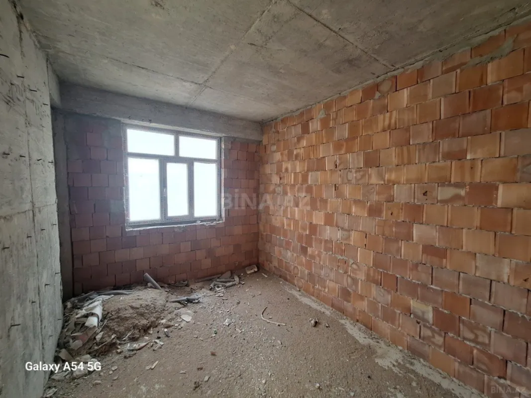 Satılır 3 otaqlı mənzil 96 m²