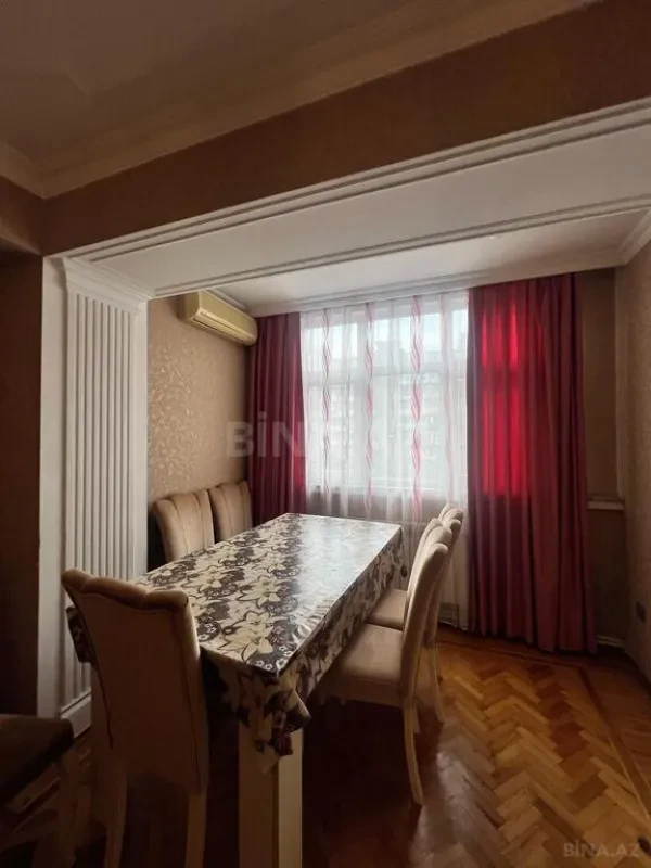 Kirayə verilir 2 otaqlı mənzil 65 m²