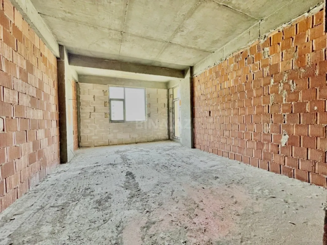 Satılır 1 otaqlı mənzil 69 m²