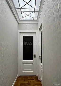 Satılır 4 otaqlı mənzil 130 m²