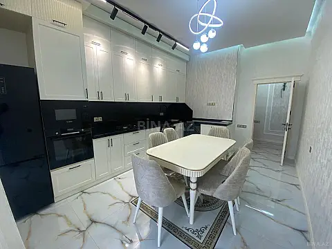 Kirayə verilir 2 otaqlı mənzil 85 m²