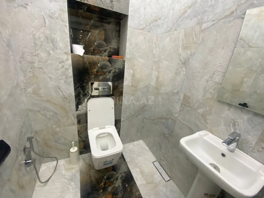 Kirayə verilir 2 otaqlı mənzil 85 m²