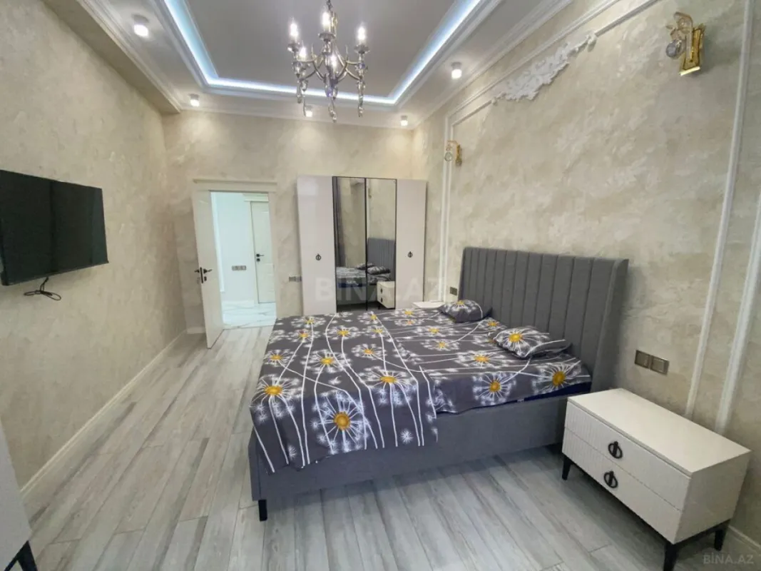 Kirayə verilir 2 otaqlı mənzil 85 m²