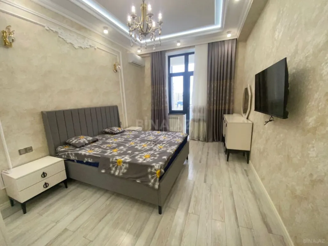 Kirayə verilir 2 otaqlı mənzil 85 m²