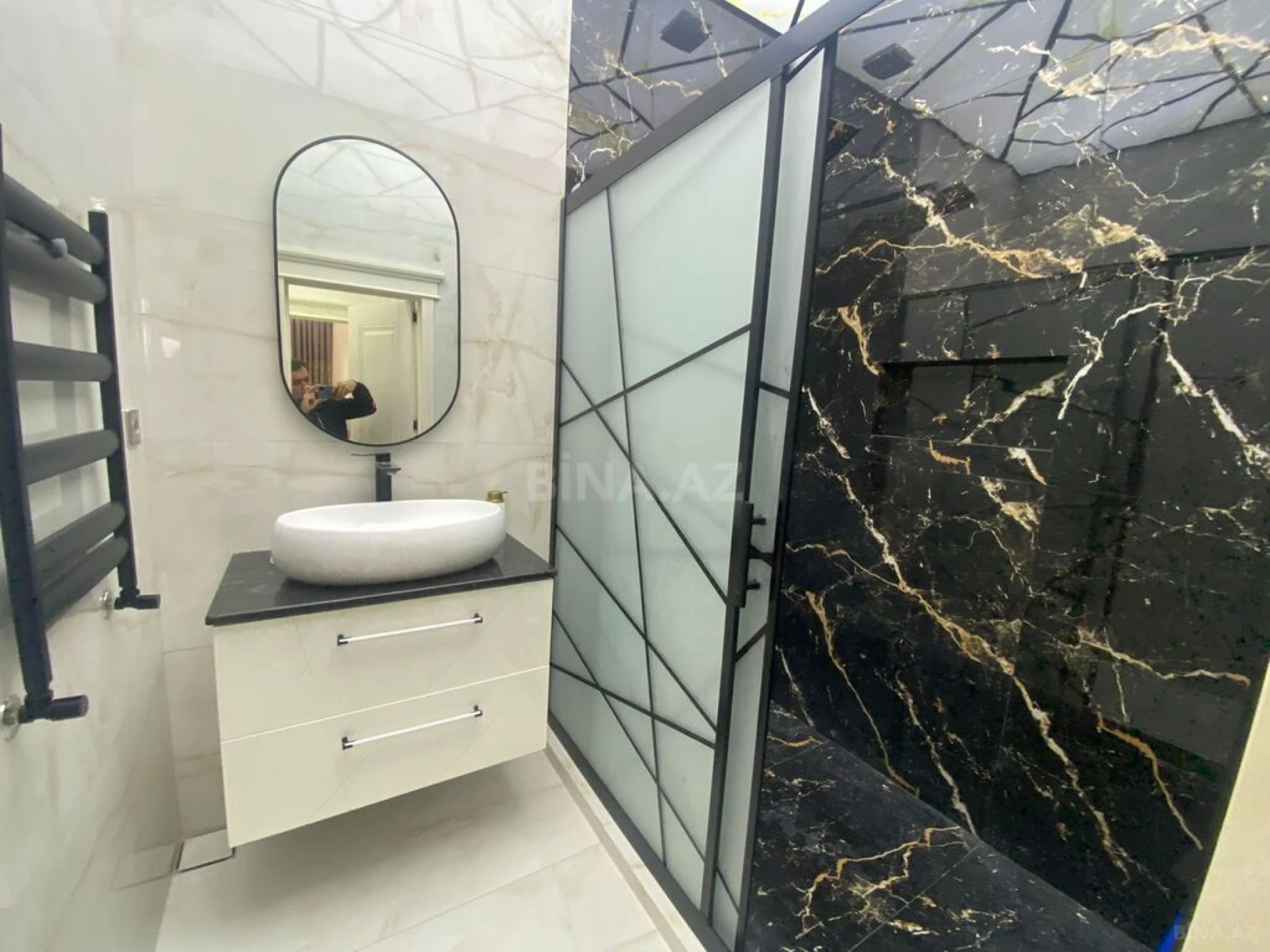 Kirayə verilir 2 otaqlı mənzil 85 m²