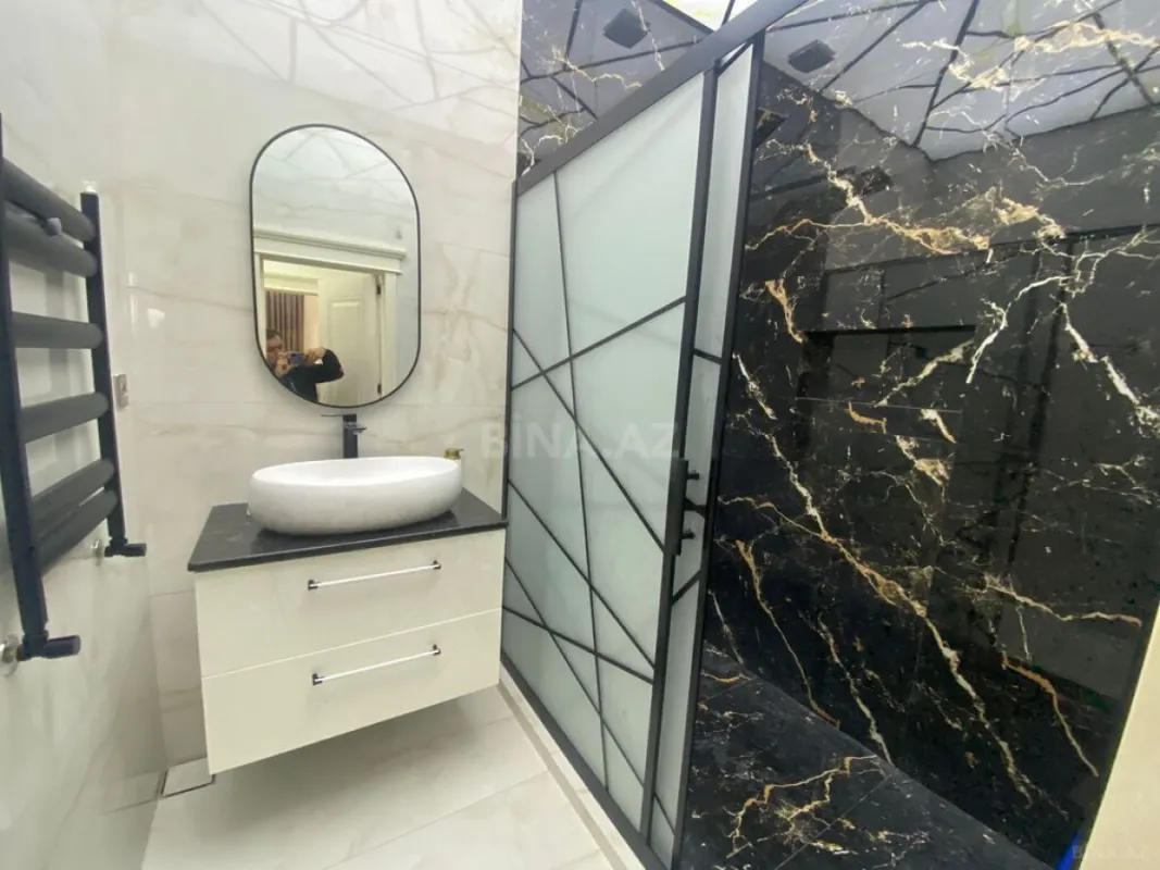Kirayə verilir 2 otaqlı mənzil 85 m²