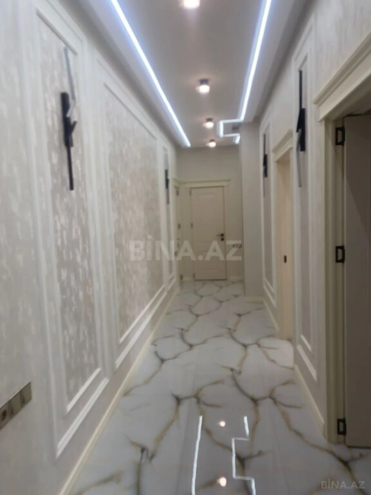 Kirayə verilir 2 otaqlı mənzil 85 m²