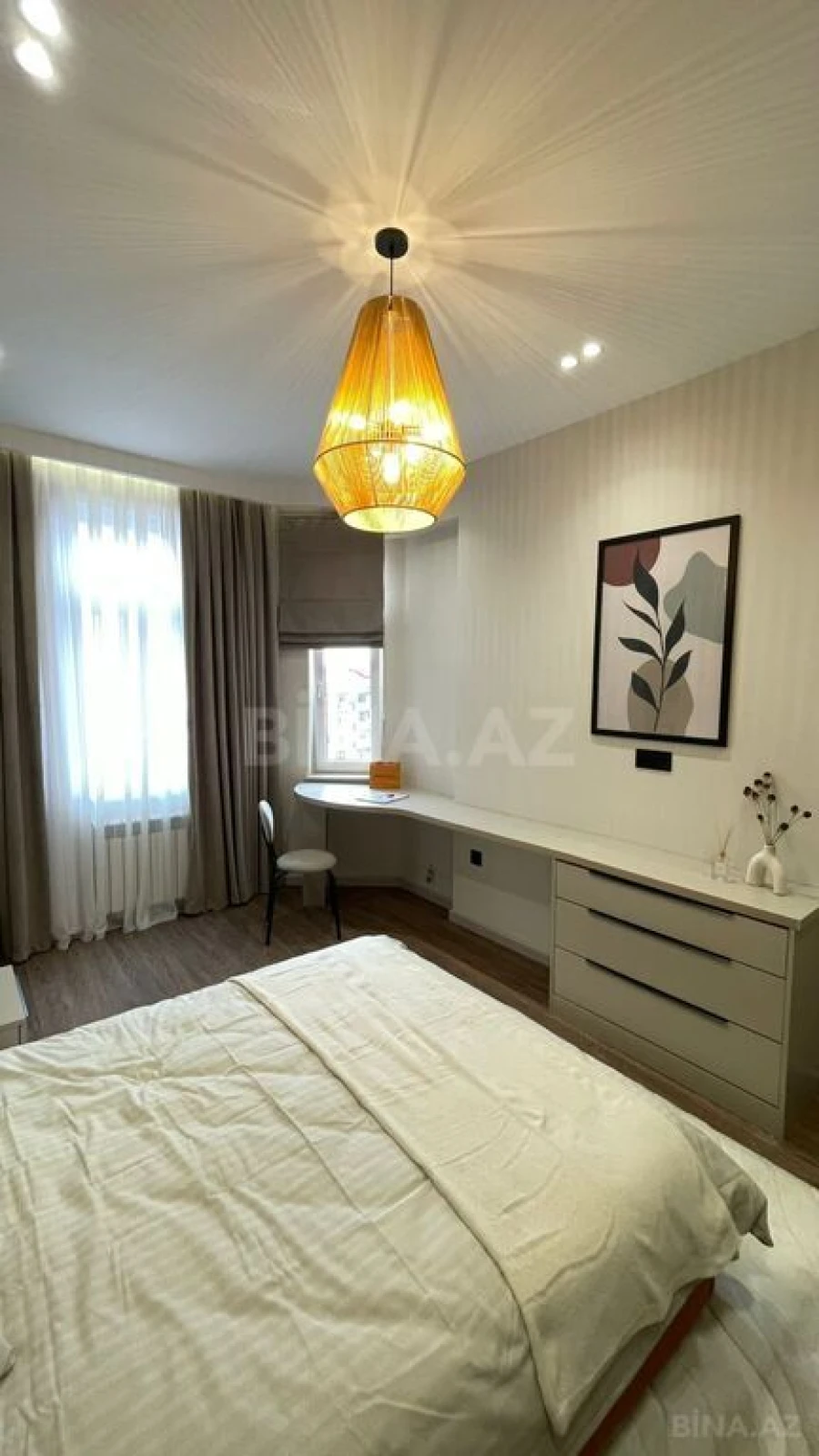Satılır 2 otaqlı mənzil 61 m²