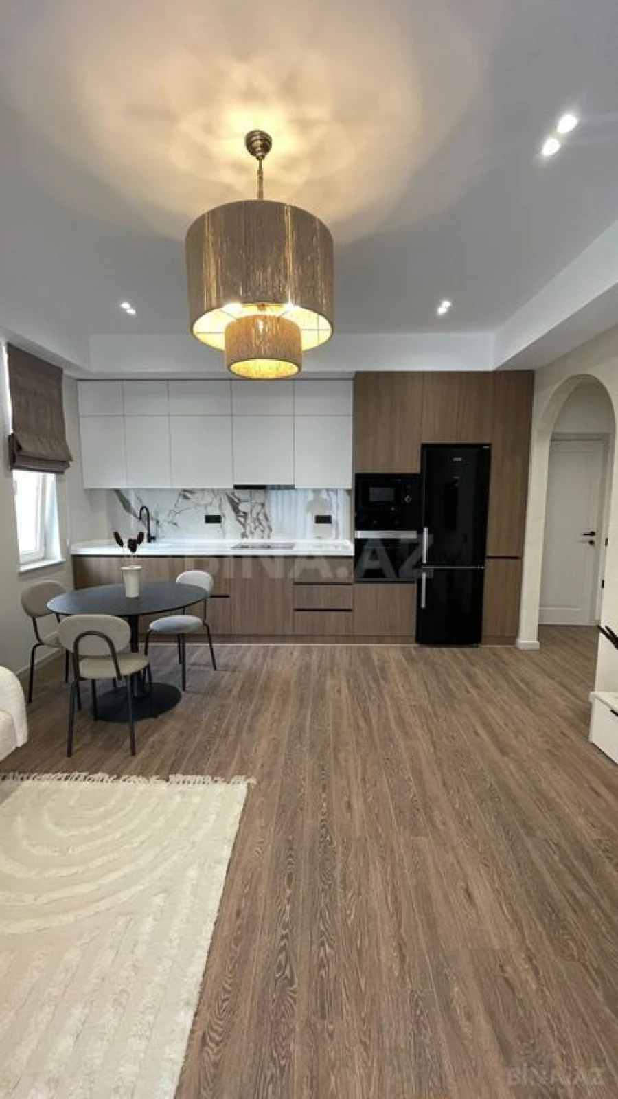 Satılır 2 otaqlı mənzil 61 m²