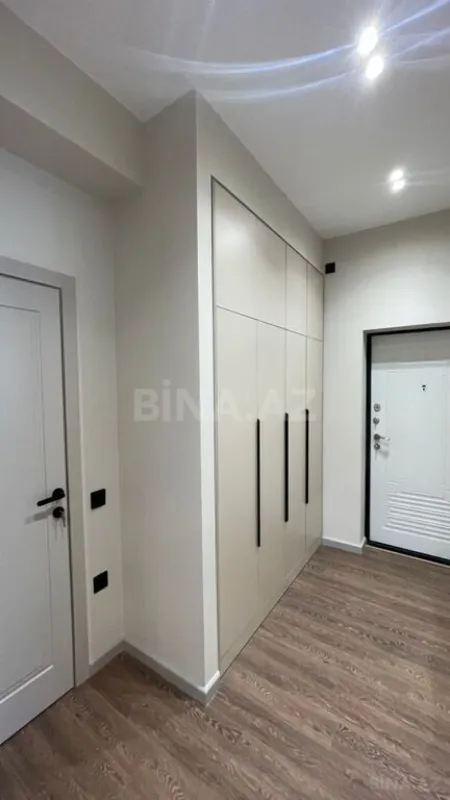 Satılır 2 otaqlı mənzil 61 m²