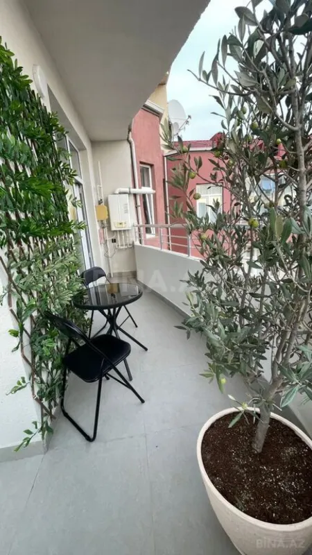 Satılır 2 otaqlı mənzil 61 m²