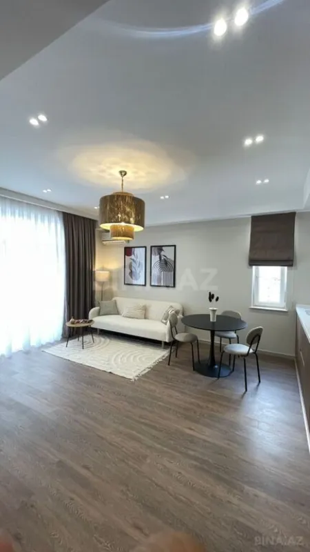 Satılır 2 otaqlı mənzil 61 m²