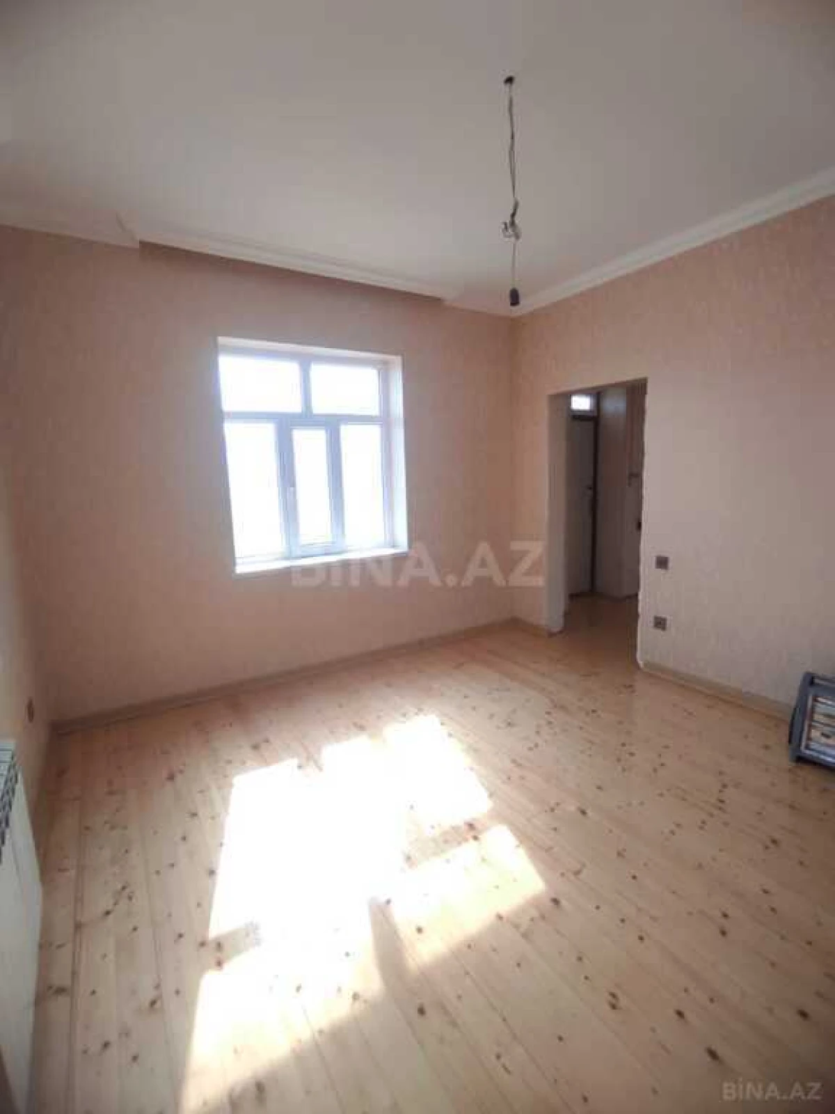 Satılır 6 otaqlı həyət evi 220 m²