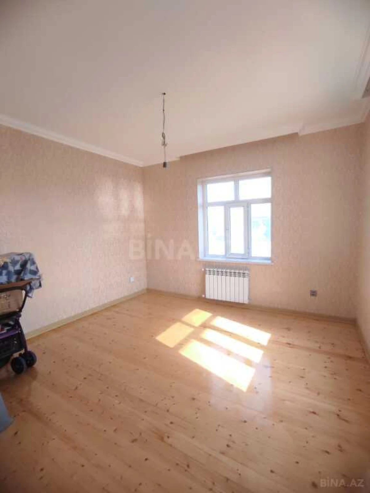 Satılır 6 otaqlı həyət evi 220 m²