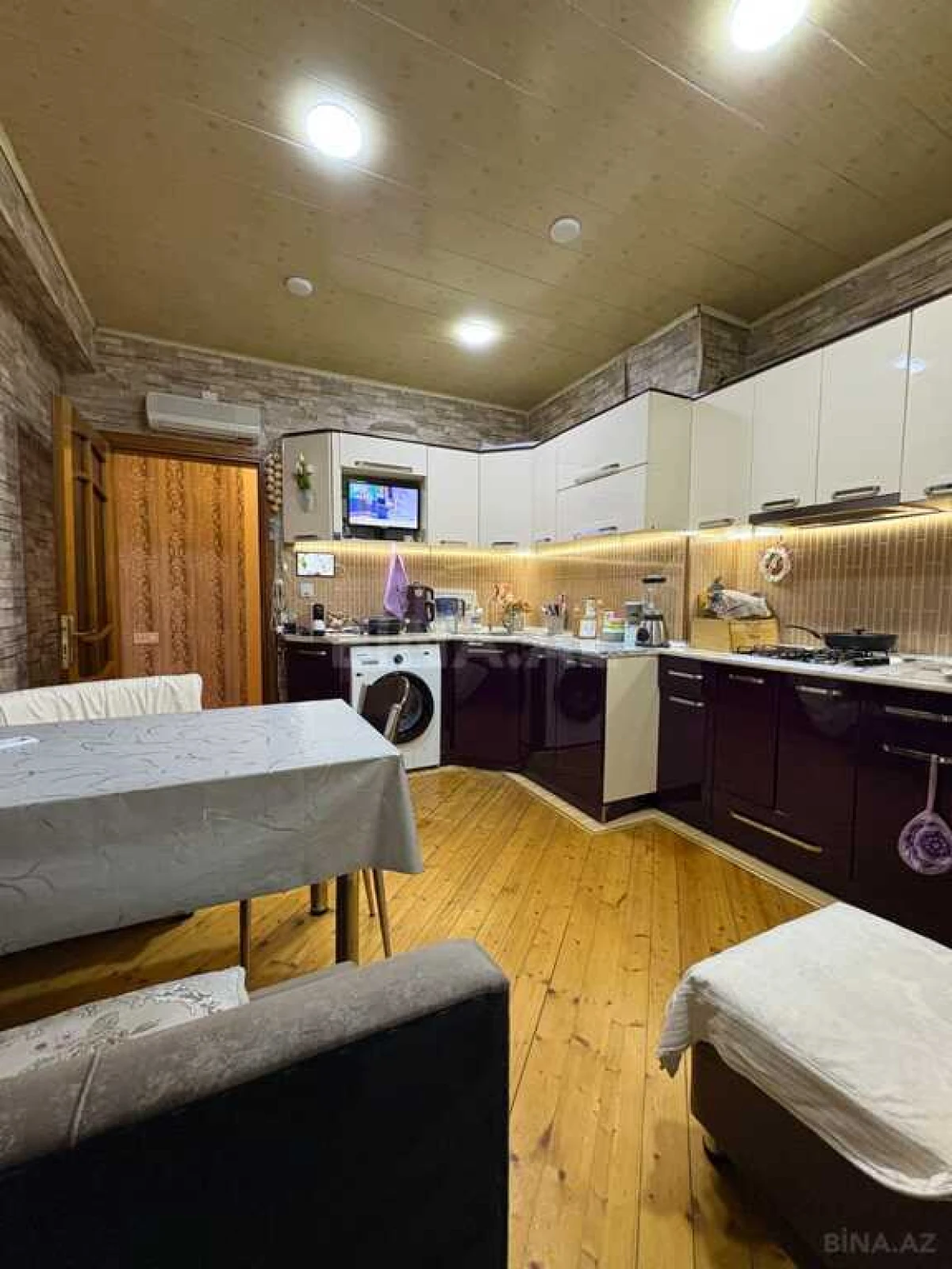 Satılır 3 otaqlı mənzil 110 m²