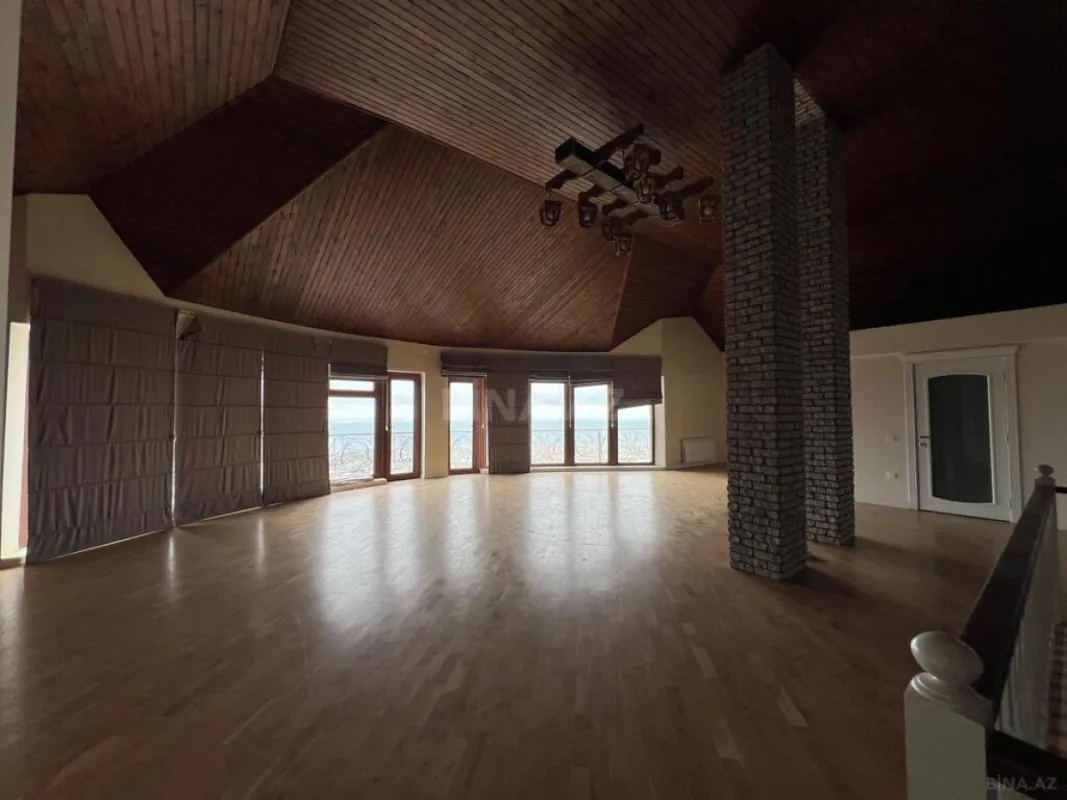 Satılır 6 otaqlı həyət evi 450 m²