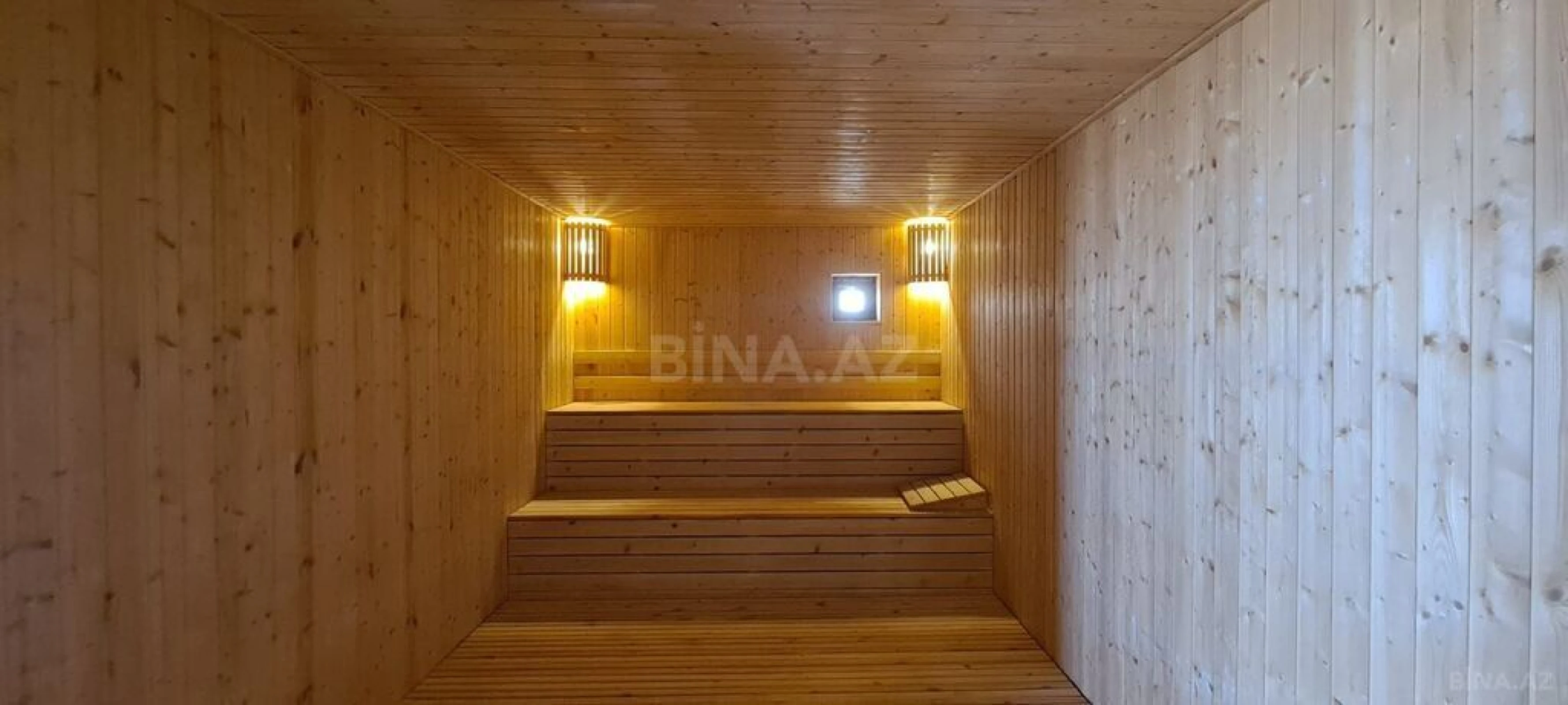 Satılır 6 otaqlı həyət evi 450 m²