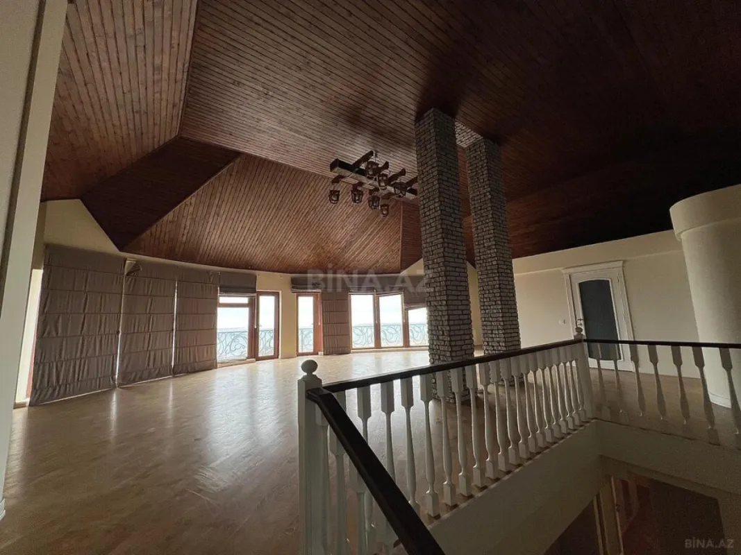 Satılır 6 otaqlı həyət evi 450 m²