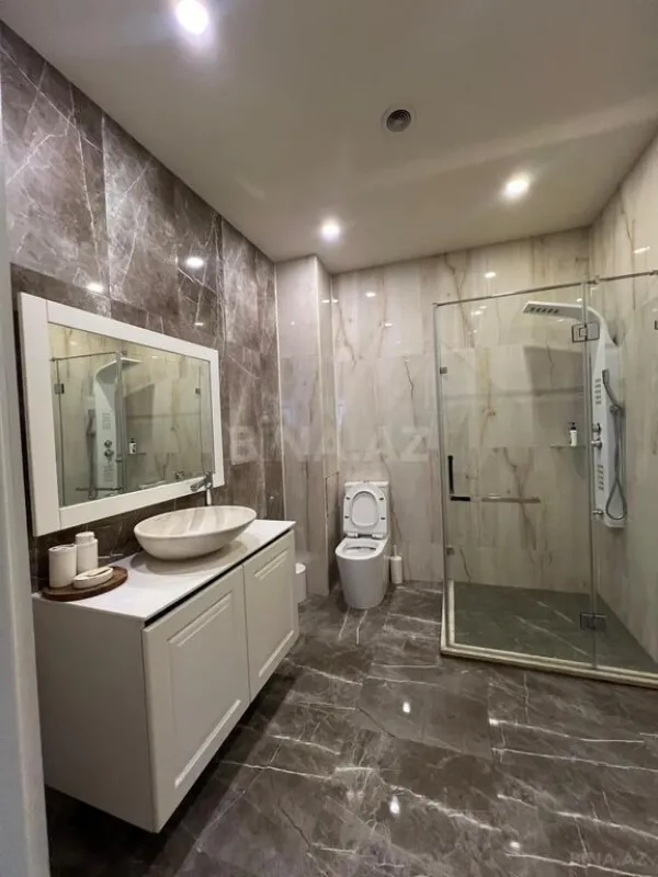 Satılır 6 otaqlı həyət evi 450 m²