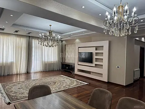 Kirayə verilir 4 otaqlı mənzil 180 m²