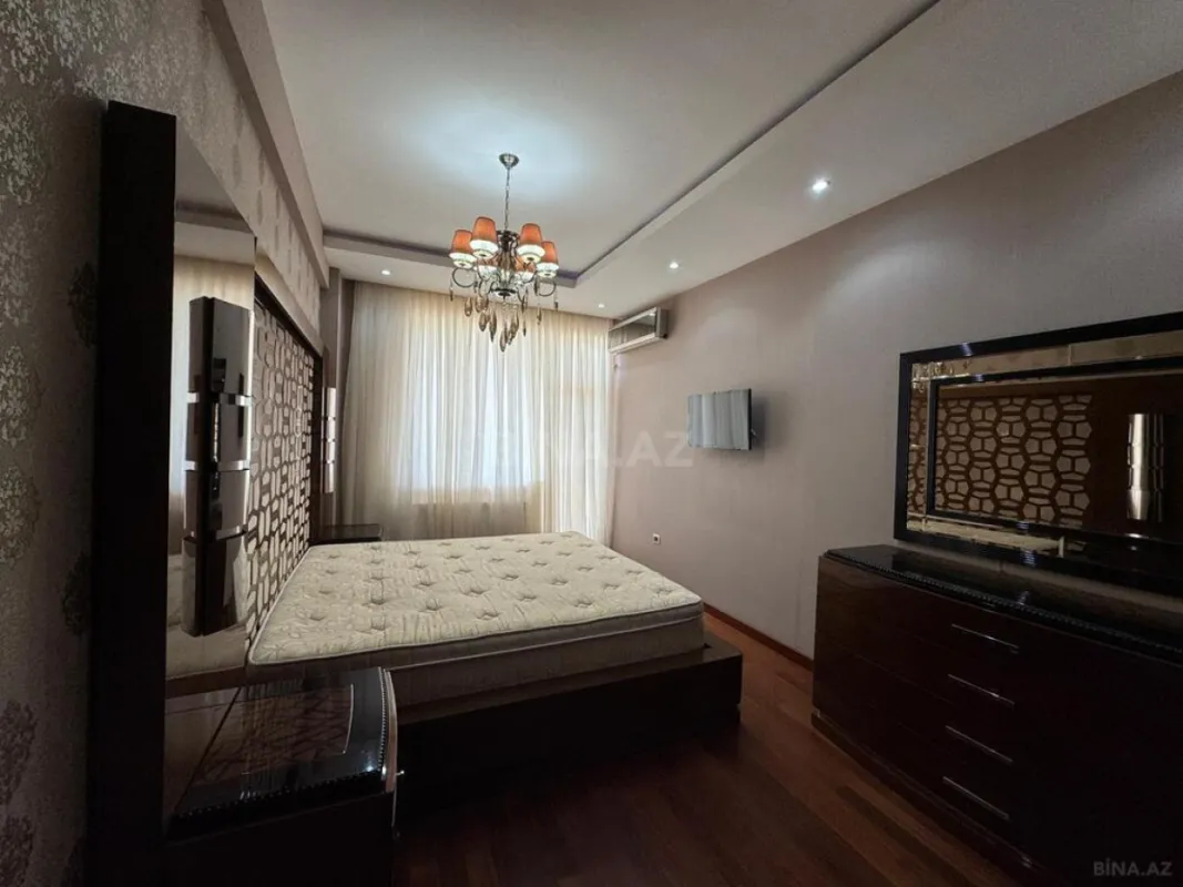Kirayə verilir 4 otaqlı mənzil 180 m²